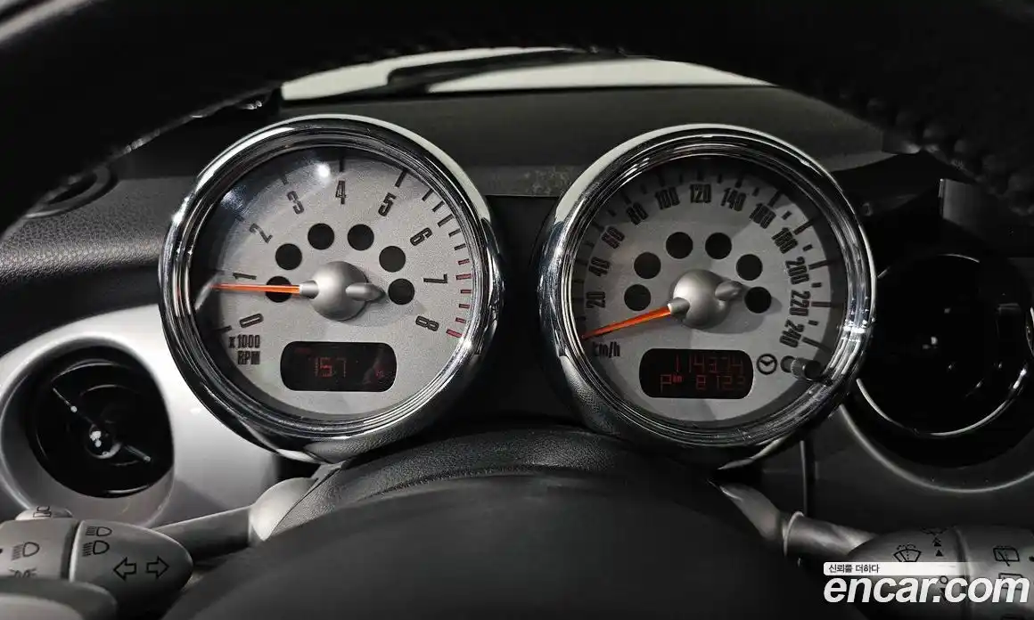 Mini Cooper 2006 1.6 Автомат в Москве № 203109, фото 18