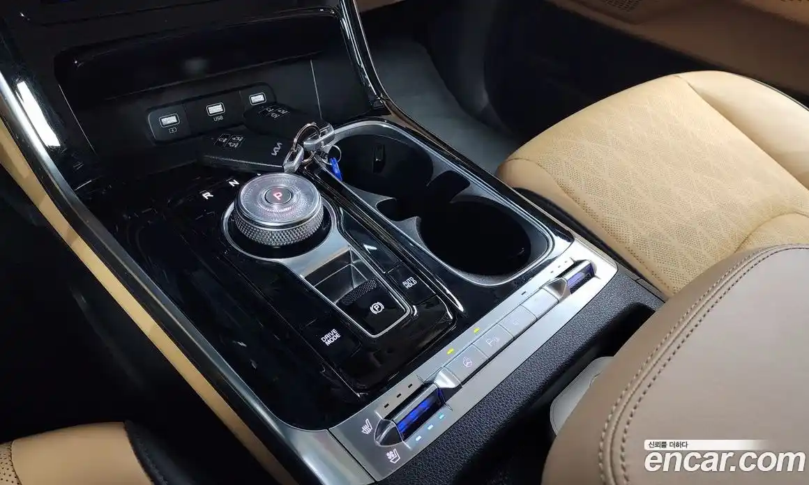 Kia Canival 2023 2.2 Автомат в Москве № 20365, фото 10