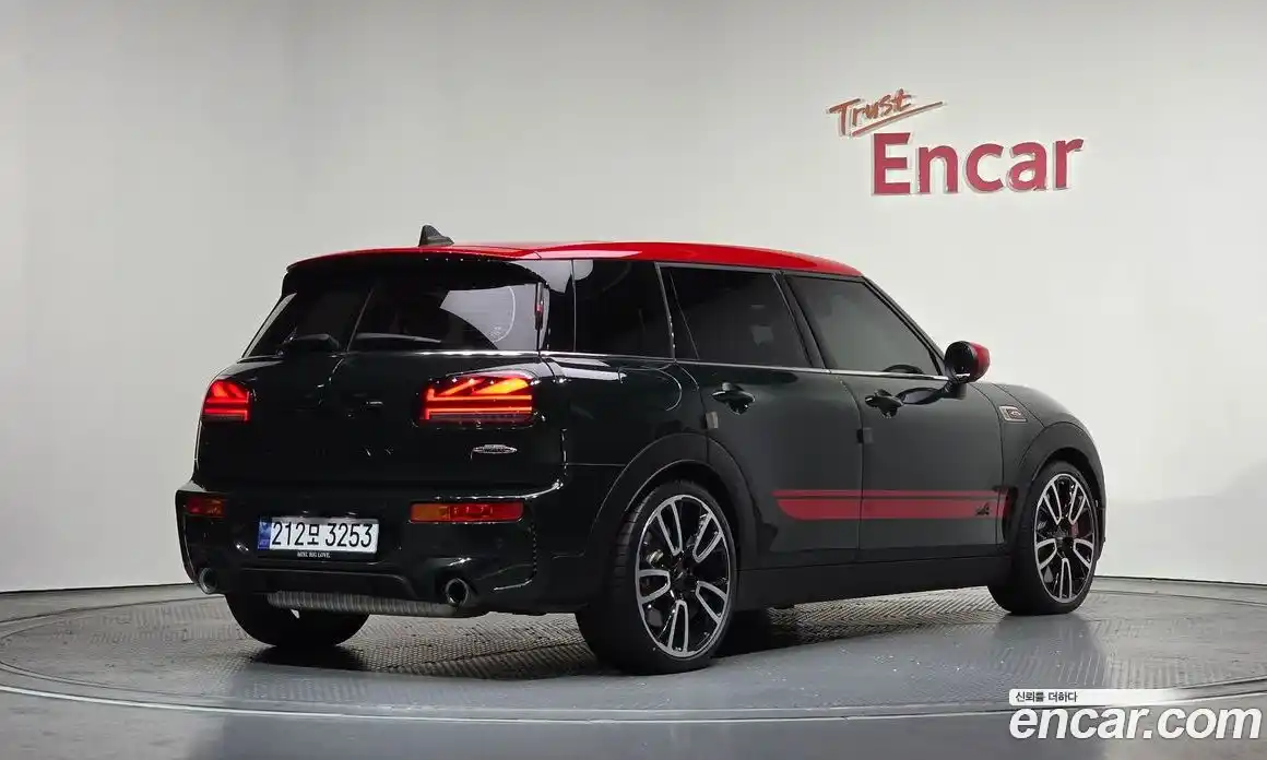 Mini Clubman 2023 2.0 Автомат в Москве № 204073, фото 17