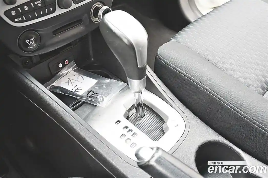 Renault SM3 2010 1.6 Автомат в Москве № 210035, фото 14