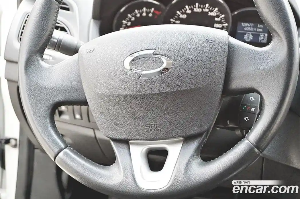 Renault SM3 2010 1.6 Автомат в Москве № 210035, фото 8