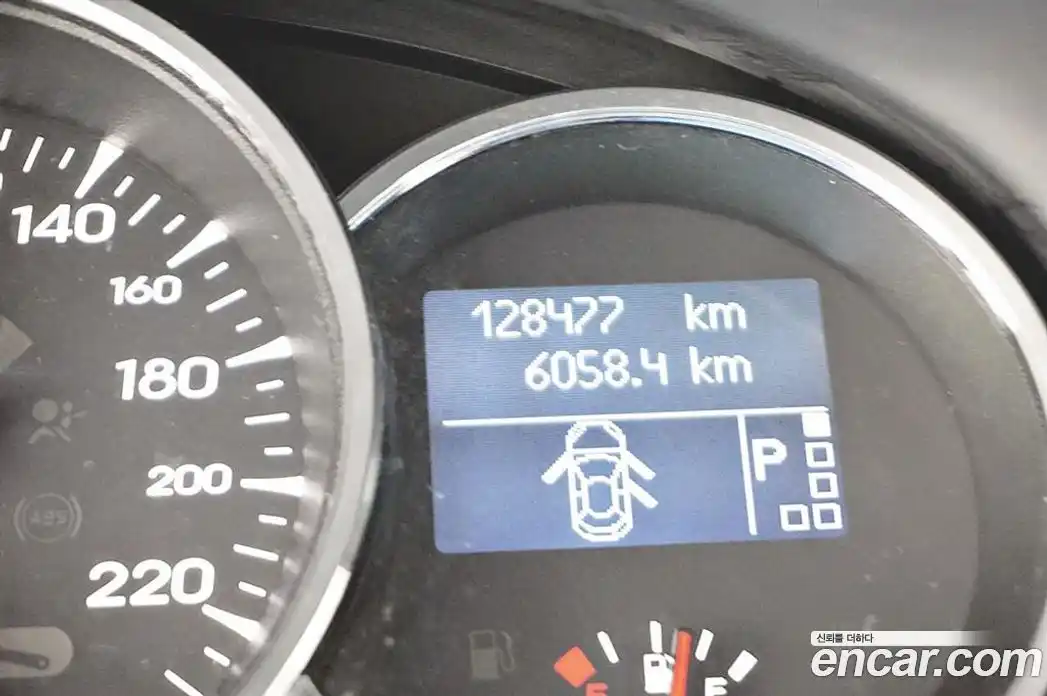 Renault SM3 2010 1.6 Автомат в Москве № 210035, фото 9