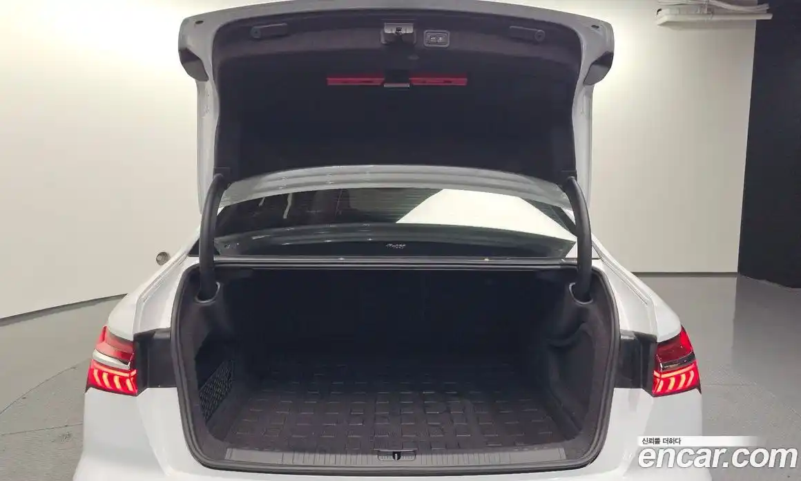 Audi A6 2022 2.0 Автомат в Москве № 212505, фото 20