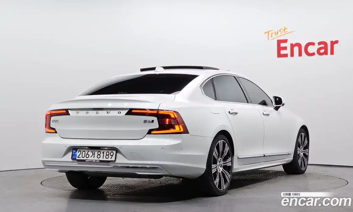 Volvo S90 2023 2.0 Автомат в Москве № 212885, фото 2