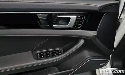 Porsche Panamera 2020 3.0 Автомат в Москве № 213190, миниатюра 12