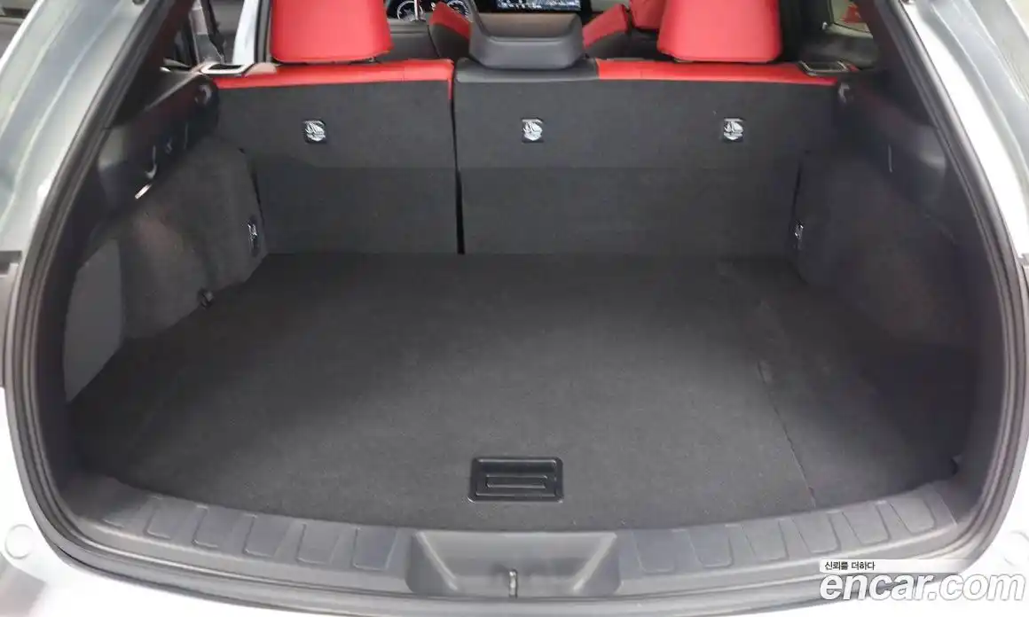 Lexus UX 2025 2.0 Вариатор в Москве № 214725, фото 16