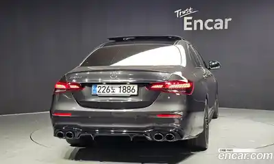 Mercedes-Benz E-Class 2023 3.0 Автомат в Москве № 219371, миниатюра 2