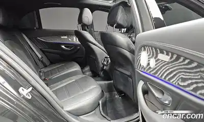 Mercedes-Benz E-Class 2023 3.0 Автомат в Москве № 219371, миниатюра 9