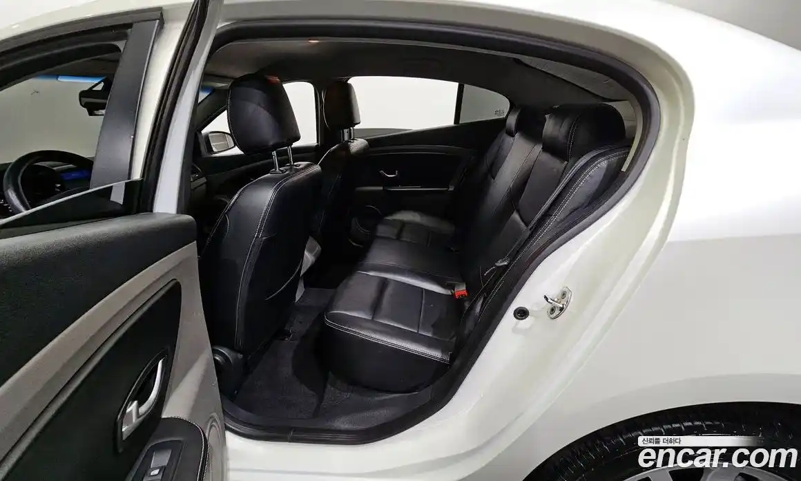 Renault SM3 2011 1.6 Автомат в Москве № 222244, фото 11