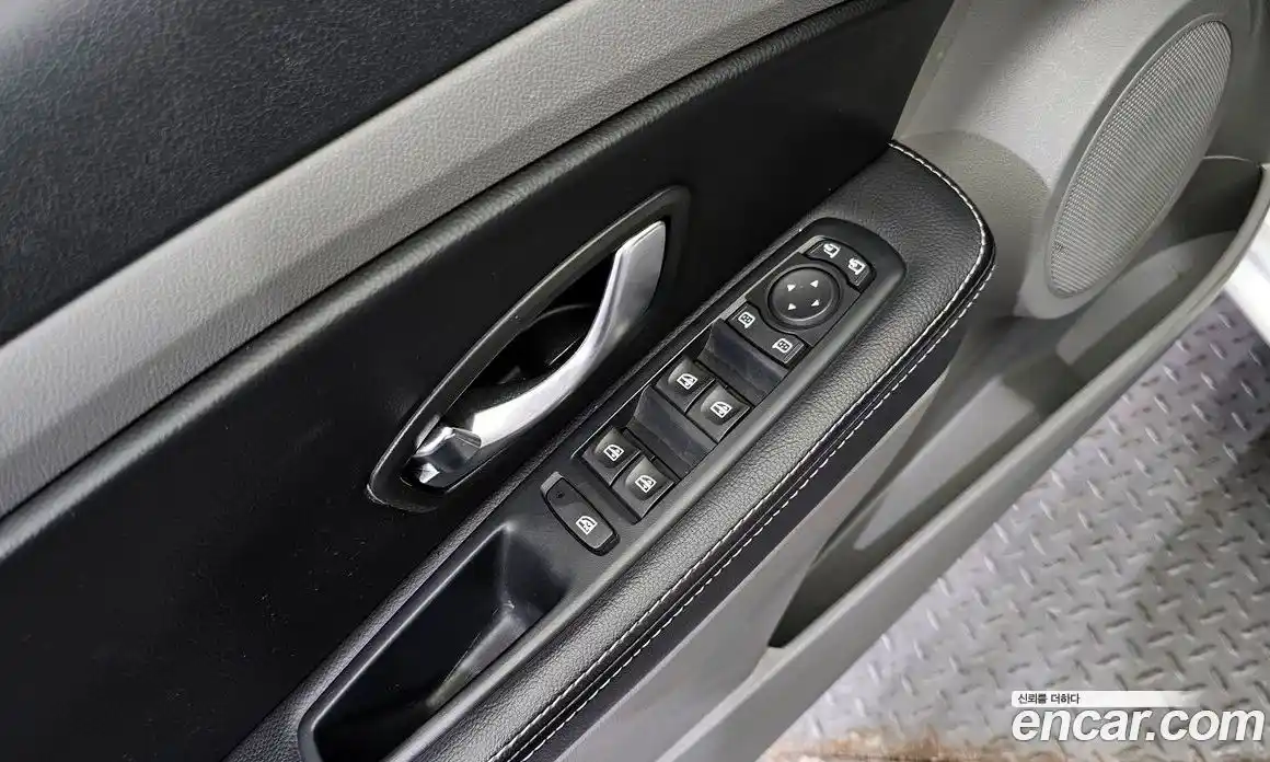 Renault SM3 2011 1.6 Автомат в Москве № 222244, фото 14