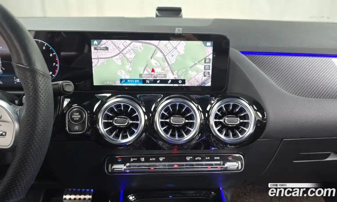 Mercedes-Benz GLA-Class 2023 2.0 Автомат в Москве № 222547, фото 20