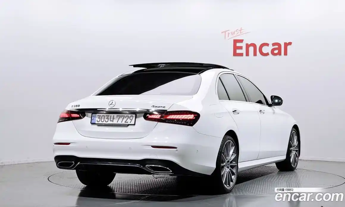 Mercedes-Benz E-Class 2022 2.0 Автомат в Москве № 224468, фото 11