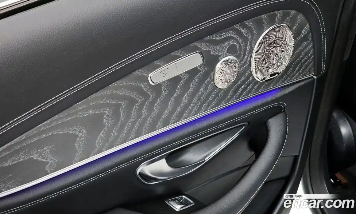 Mercedes-Benz E-Class 2022 2.0 Автомат в Москве № 224468, фото 13