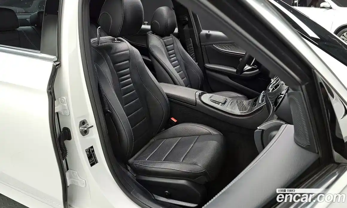 Mercedes-Benz E-Class 2022 2.0 Автомат в Москве № 224468, фото 17