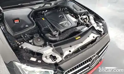 Mercedes-Benz E-Class 2023 2.0 Автомат в Москве № 224771, миниатюра 12