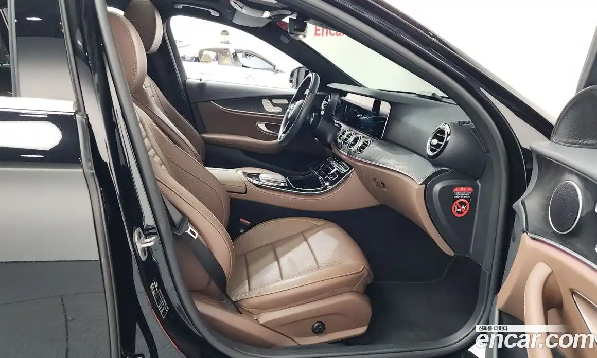 Mercedes-Benz E-Class 2023 2.0 Автомат в Москве № 224771, фото 14