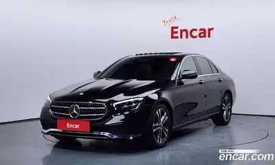 Mercedes-Benz E-Class 2023 2.0 Автомат в Москве № 224771, миниатюра 3