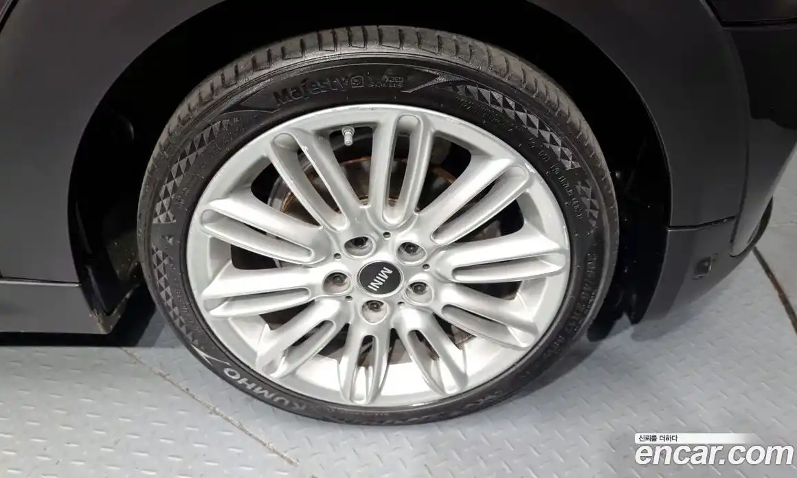 Mini Cooper 2015 1.5 Автомат в Москве № 224815, фото 13