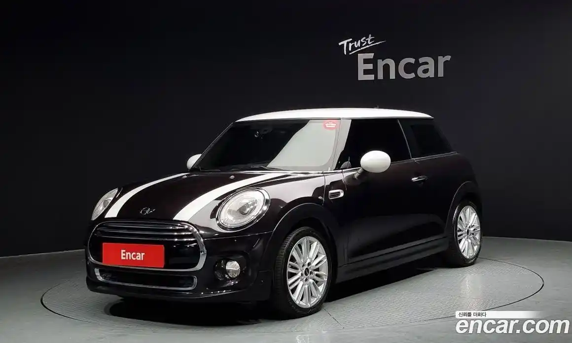 Mini Cooper 2015 1.5 Автомат в Москве № 224815, фото 17
