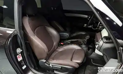 Mini Cooper 2015 1.5 Автомат в Москве № 224815, миниатюра 3