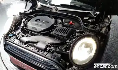 Mini Cooper 2015 1.5 Автомат в Москве № 224815, миниатюра 7