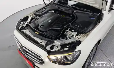 Mercedes-Benz E-Class 2021 3.0 Автомат в Москве № 224987, миниатюра 6