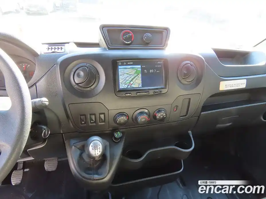 Renault Master 2019 2.3 Механическая в Москве № 227337, фото 16