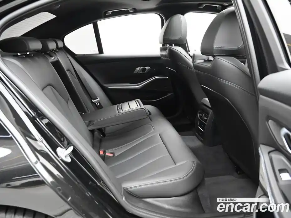 BMW 3-Series 2025 2.0 Автомат в Москве № 227690, фото 12