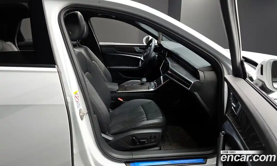 Audi A6 2023 2.0 Автомат в Москве № 229984, фото 14