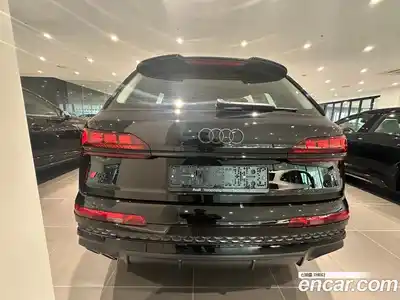 Audi SQ7 2026 4.0 Автомат в Москве № 230221, миниатюра 5