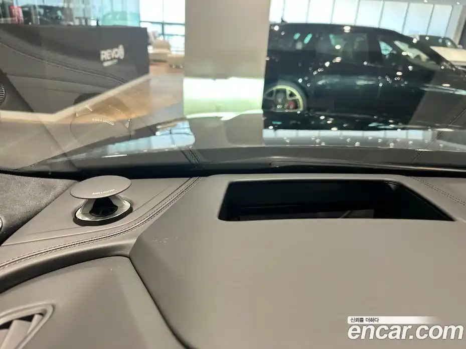 Audi SQ7 2026 4.0 Автомат в Москве № 230221, фото 10