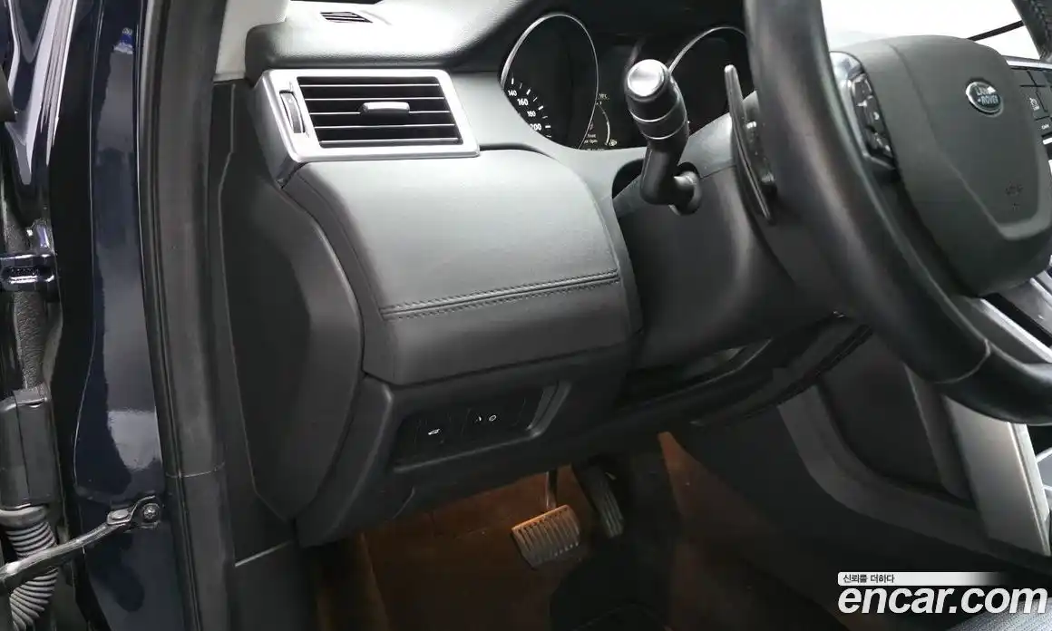 Land Rover Discovery Sport 2017 2.0 Автомат в Москве № 231292, фото 16