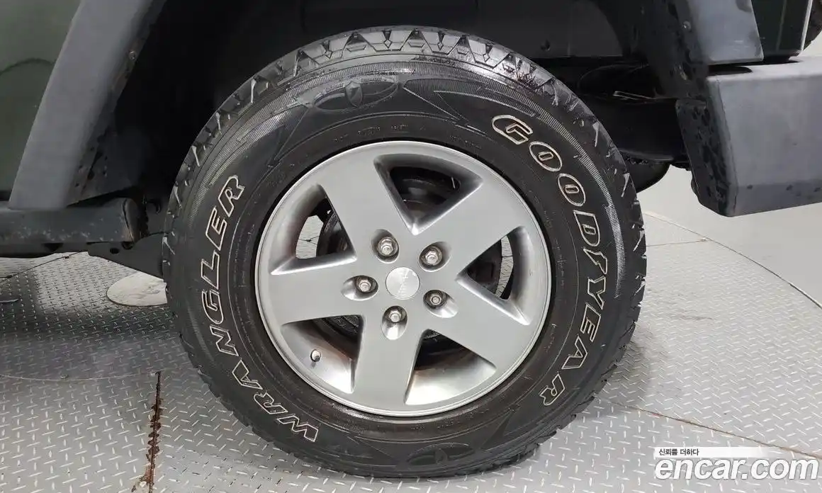 Jeep Wrangler 2010 2.8 Автомат в Москве № 232675, фото 5