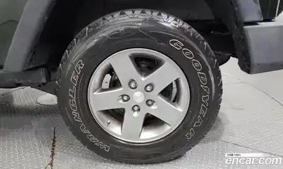 Jeep Wrangler 2010 2.8 Автомат в Москве № 232675, миниатюра 5