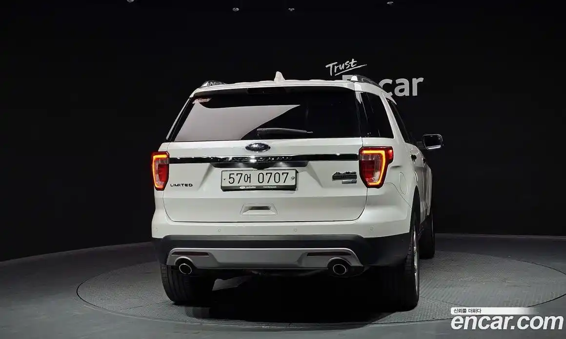 Ford Explorer 2016 2.3 Автомат в Москве № 246854, фото 4