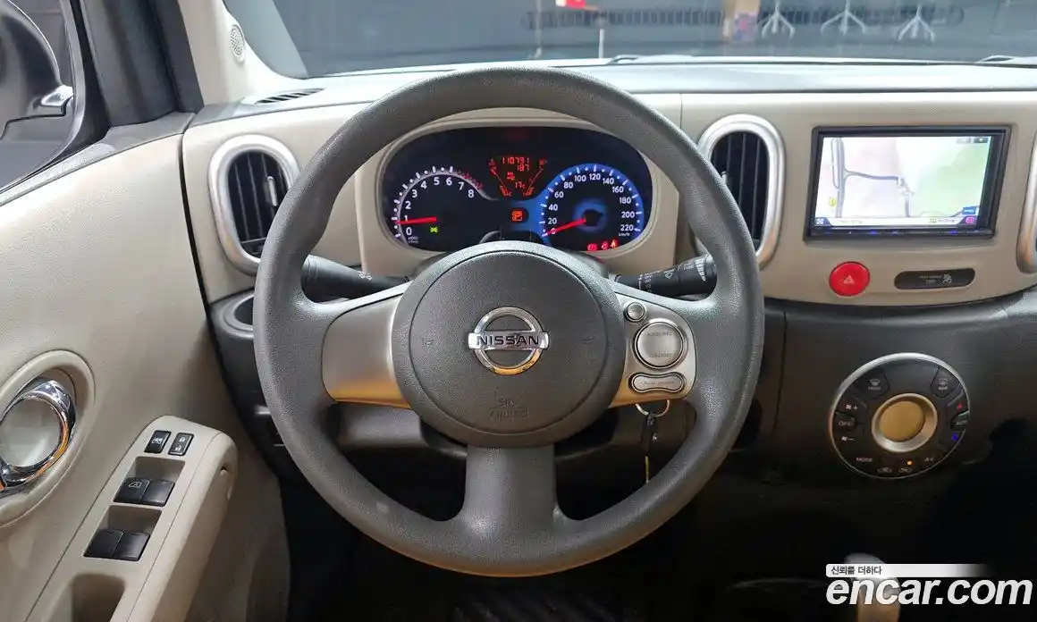 Nissan Cube 2012 1.8 Автомат в Москве № 248656, фото 13