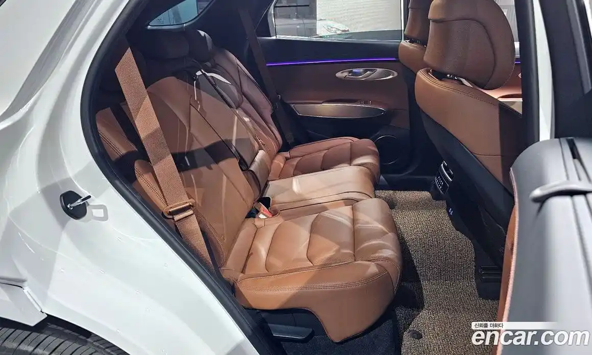 Genesis GV70 2025 2.5 Автомат в Москве № 24865, фото 8