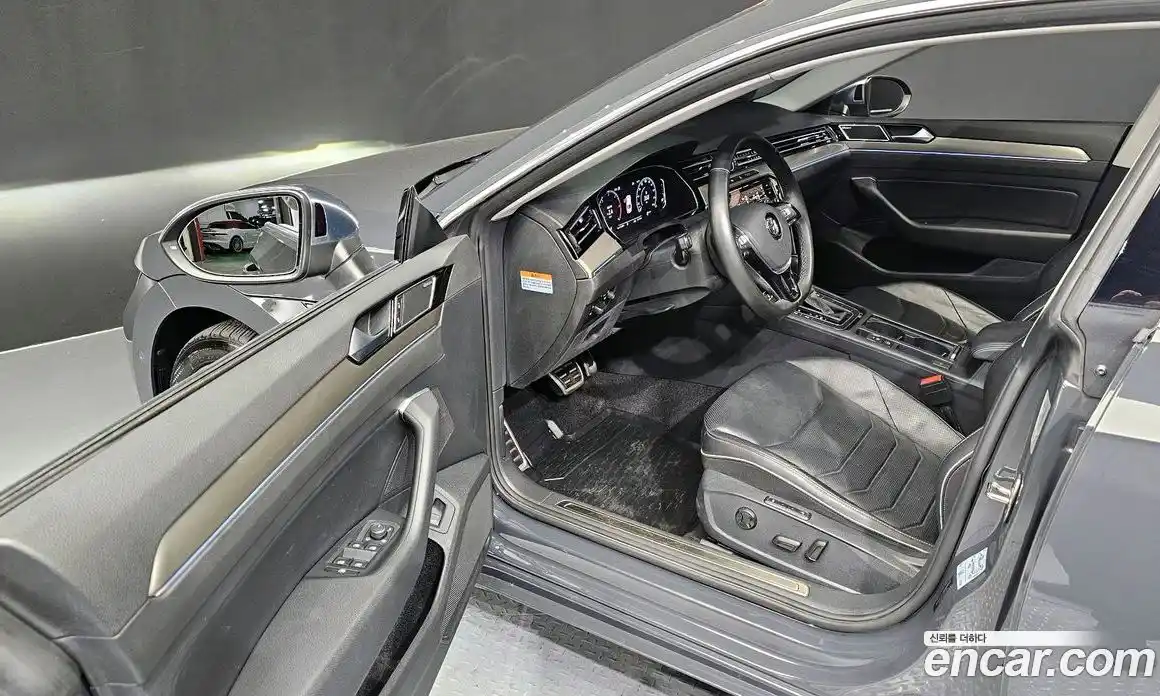 Volkswagen Arteon 2020 2.0 Автомат в Москве № 272558, фото 14