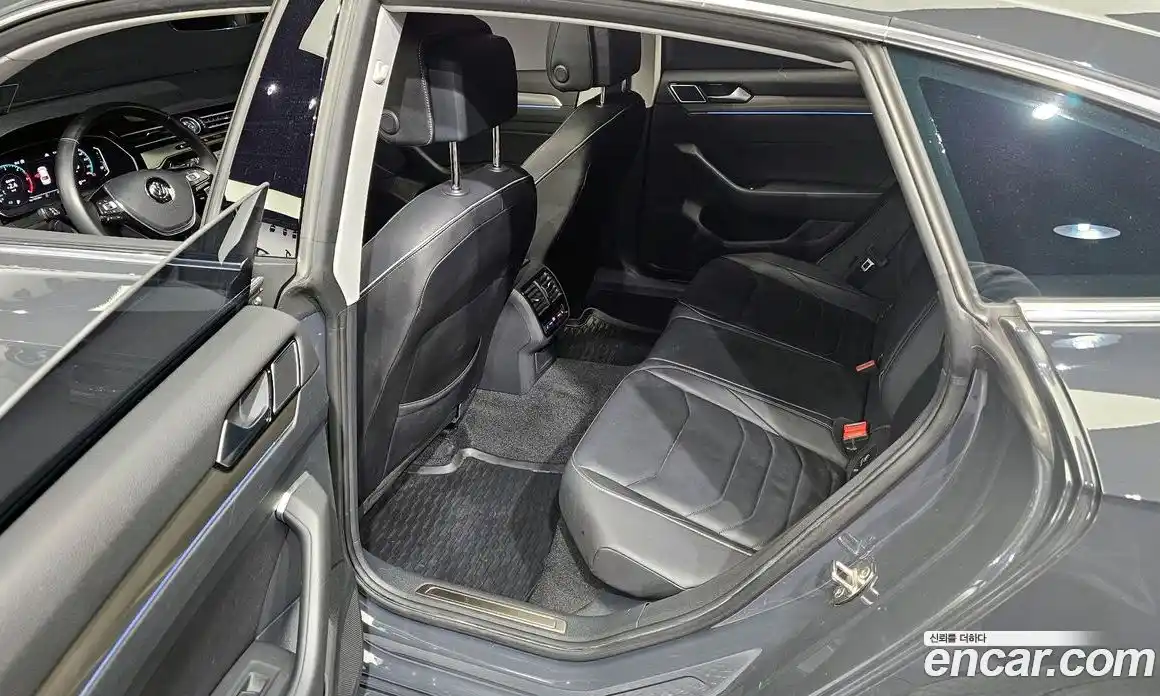 Volkswagen Arteon 2020 2.0 Автомат в Москве № 272558, фото 6