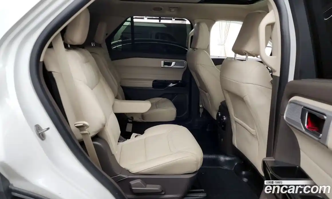 Ford Explorer 2022 3.0 Автомат в Москве № 273400, фото 20