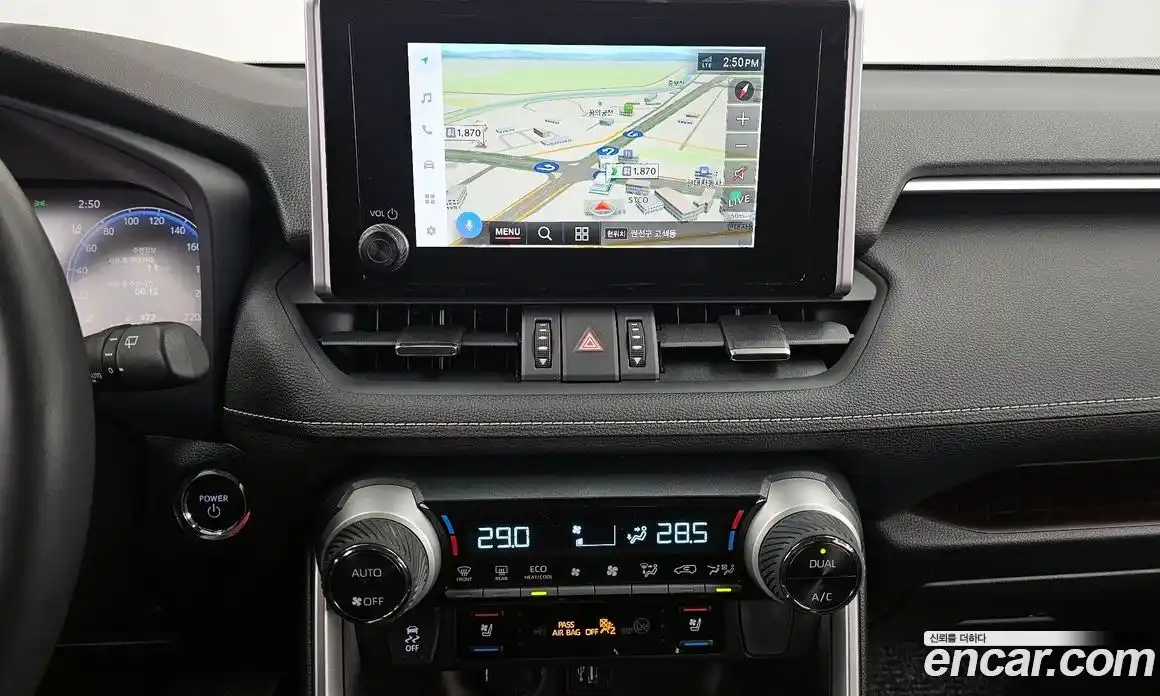 Toyota RAV4 2024 2.5 Автомат в Москве № 279234, фото 19