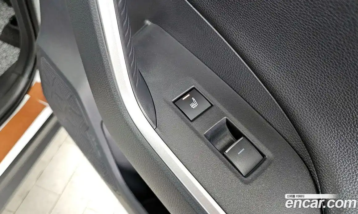 Toyota RAV4 2024 2.5 Автомат в Москве № 279234, фото 20