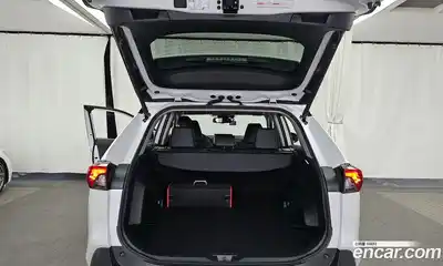 Toyota RAV4 2024 2.5 Автомат в Москве № 279234, миниатюра 8