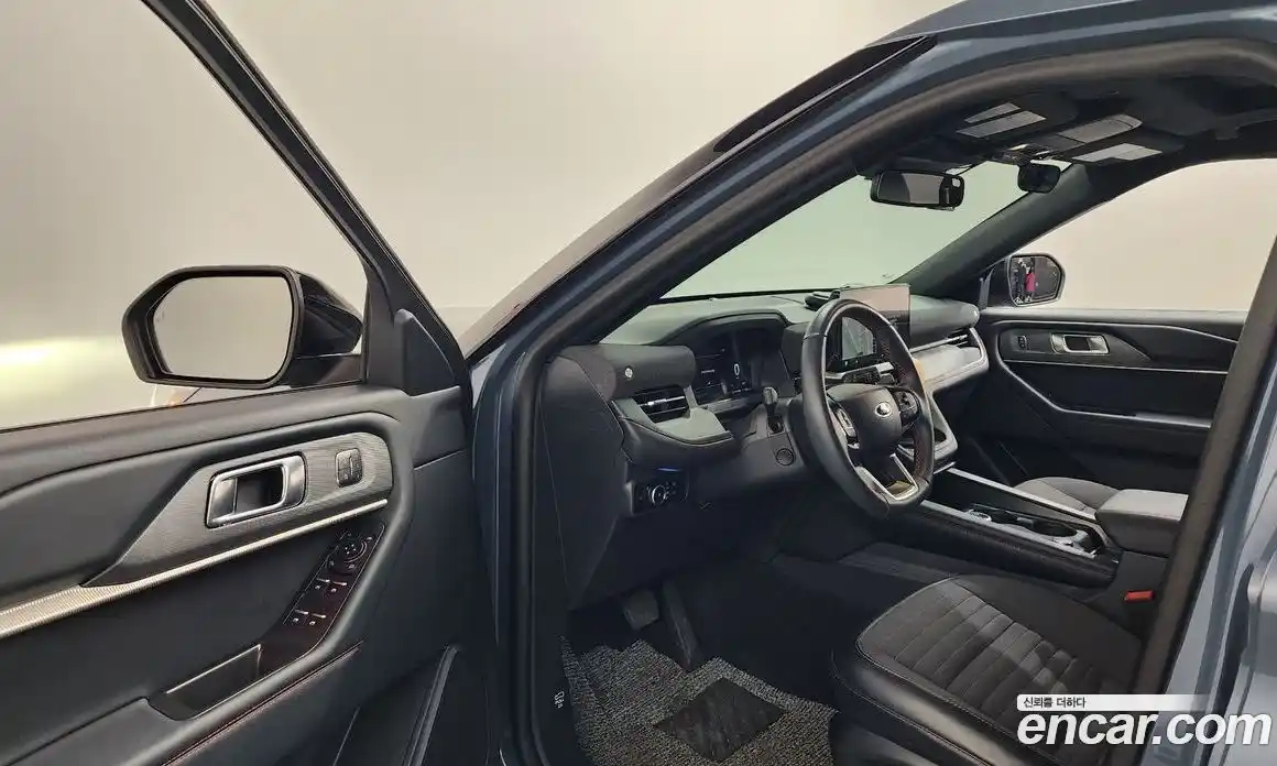 Ford Explorer 2025 2.3 Автомат в Москве № 280289, фото 4