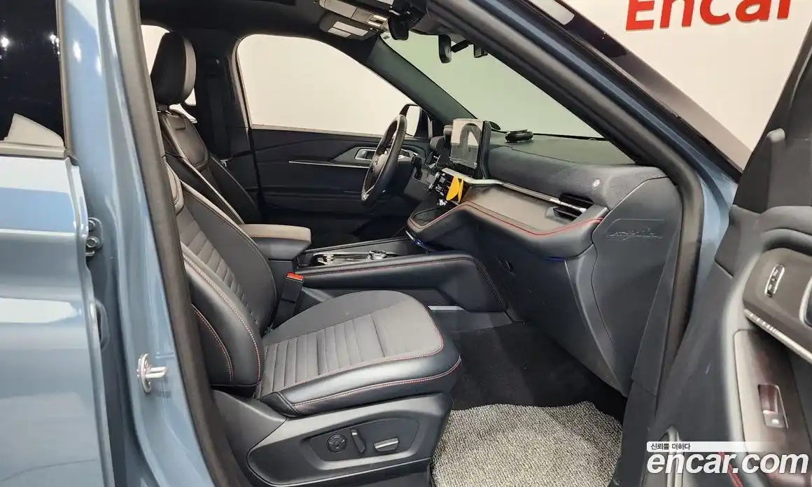 Ford Explorer 2025 2.3 Автомат в Москве № 280289, фото 8