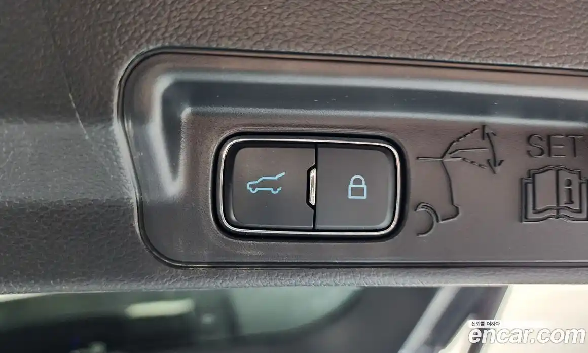 Ford Explorer 2025 2.3 Автомат в Москве № 280289, фото 10