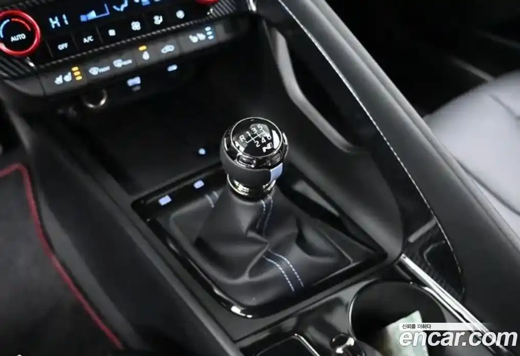 Hyundai Avante 2025 2.0 Механическая в Москве № 282286, фото 9