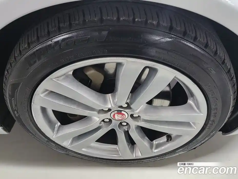 Jaguar XJ 2015 3.0 Автомат в Москве № 283976, фото 19