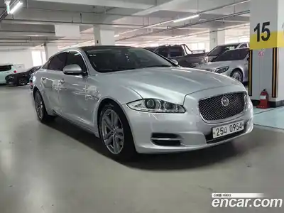 Jaguar XJ 2015 3.0 Автомат в Москве № 283976, миниатюра 3