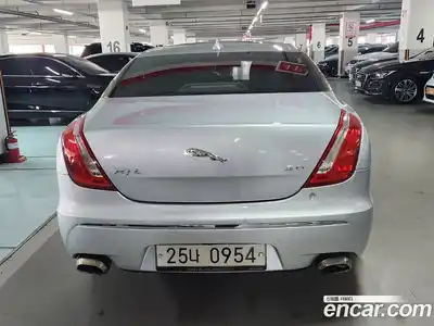 Jaguar XJ 2015 3.0 Автомат в Москве № 283976, миниатюра 4